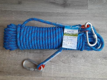 Product Safety Information Notice on a Blue IOKUKI Climbing Rope/Safety Rope sold via Amazon