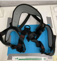 Product Safety Information Notice on a High-Altitude Safety Belt/Harness sold on the AliExpress platform